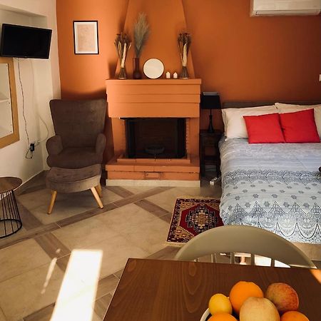 Zacharos Elegant Studio Leonídion Exteriör bild