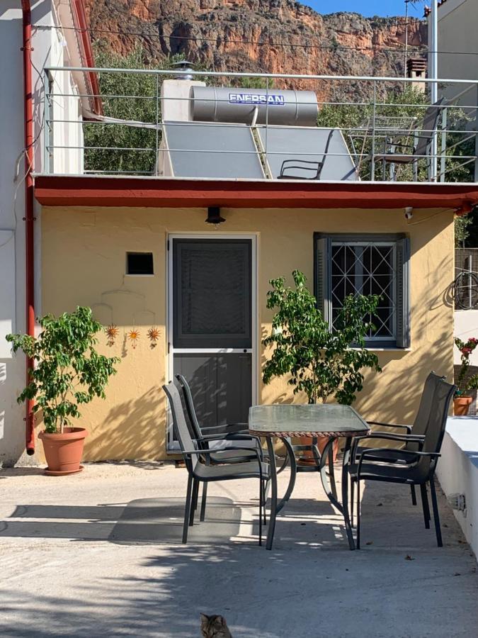 Zacharos Elegant Studio Leonídion Exteriör bild